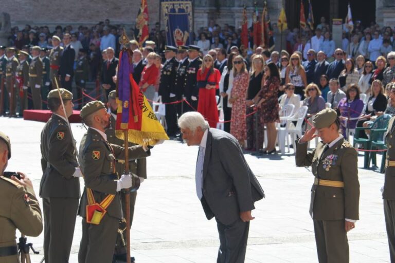 El Consistorio medinense refuerza su colaboración con las Fuerzas Armadas Españolas