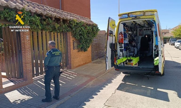 La Guardia Civil auxilia a una persona en situación crítica en su vivienda en Boecillo