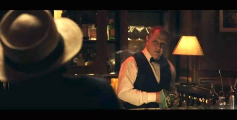 El actor medinense Óscar de la Fuente protagoniza el emotivo videoclip «El Último Vals» de Joaquín Sabina