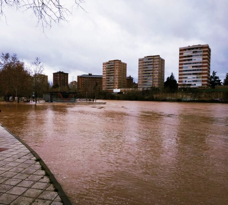 Vigilancia intensiva de la CHD ante el aumento de caudales en ríos de la cuenca por el huracán Kirk