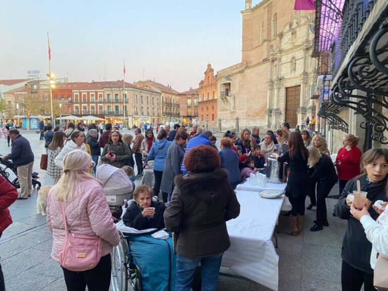 La chocolatada solidaria de Medina del Campo recauda más de 1.500 euros para los afectados por las inundaciones