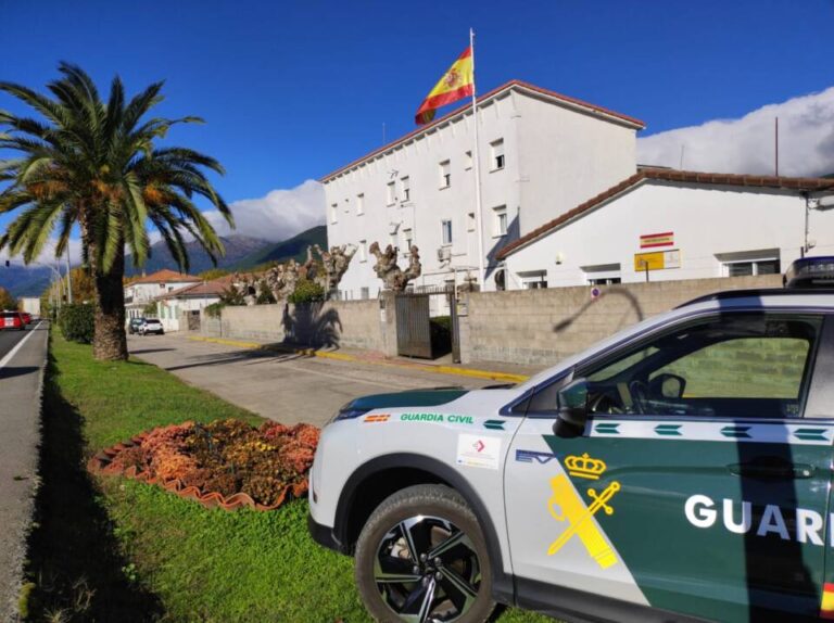 La Guardia Civil rescata a cuatro montañeros desorientados en el Paraje Perdido Drakkar, en Casillas (Ávila)